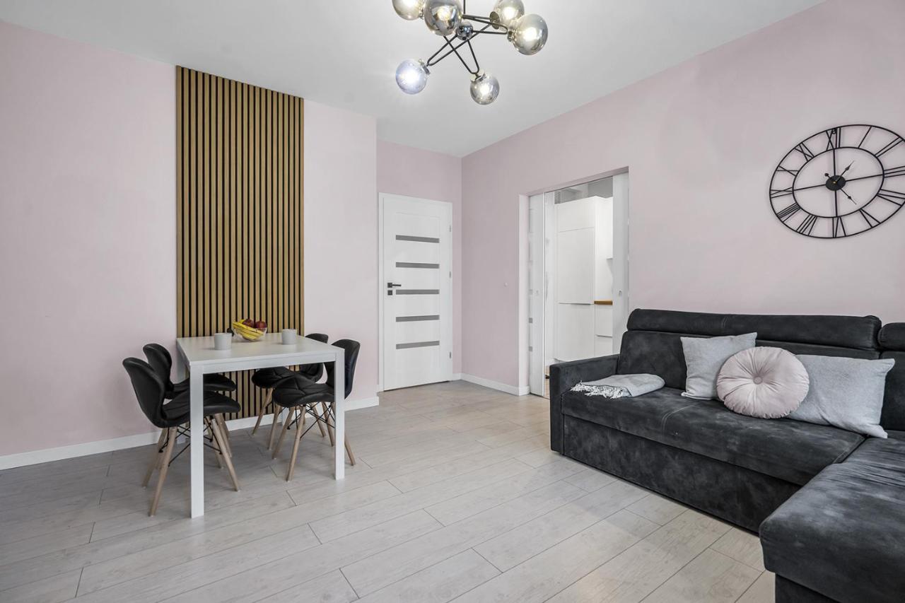 Apartamento - Parking, Quiet Neighbourhood - By Rentujemy *