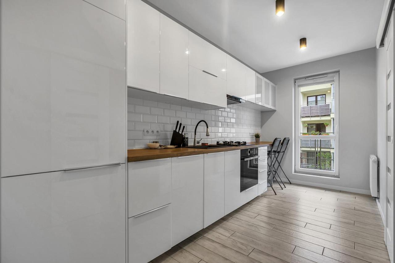 Apartamento - Parking, Quiet Neighbourhood - By Rentujemy Varsovia